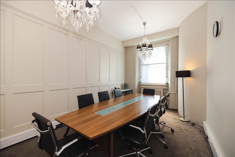 Photo of an office at 7 Grosvenor Gardens, Central London SW1W 0BD