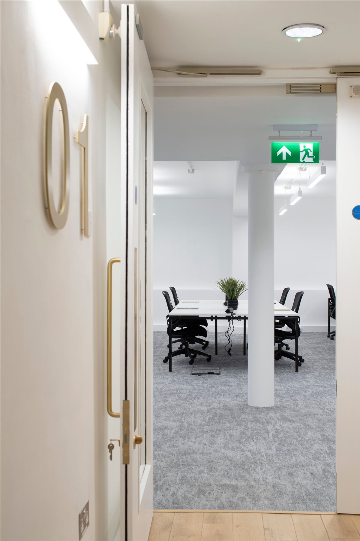 Photo of an office at 80-86 Gray's Inn Road WC1X 8NH