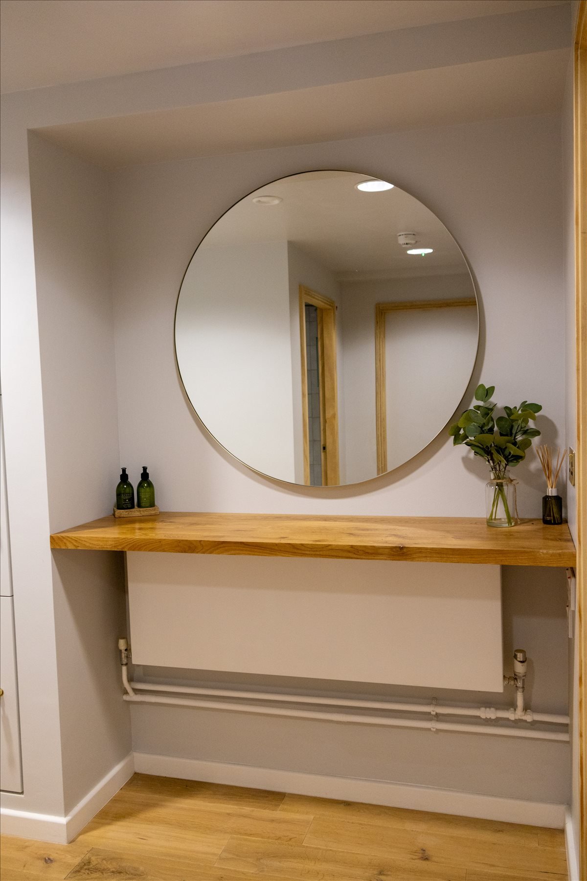 Photo of the workspace available at 80-86 Gray's Inn Road WC1X 8NH