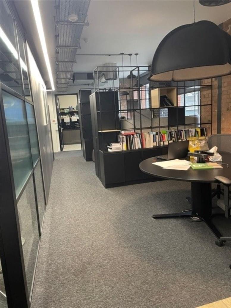 Photo of an office at 80 Middlesex St E17EZ