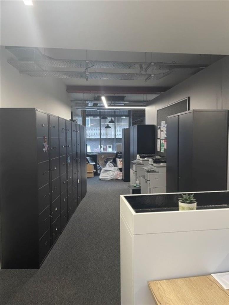 Photo of an office at 80 Middlesex St E17EZ