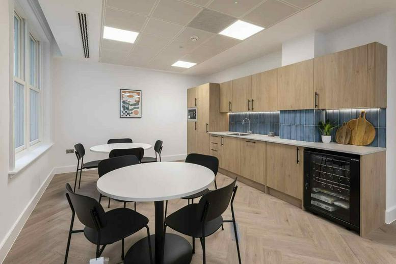Photo of the workspace available at 81 Gracechurch Street, City Of London EC3V 0AU