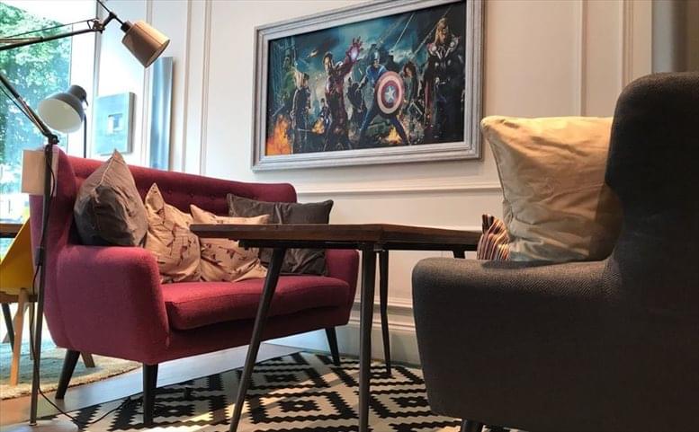 Image of the workspace at 83 Lavender Hill SW11 5QL