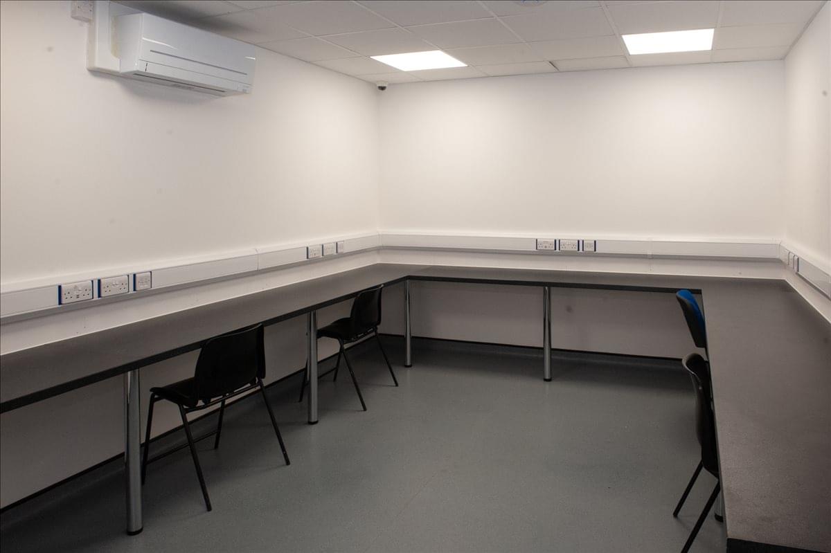Image of an office at 893 Great West Road TW7 5PD