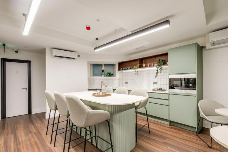 Image of the workspace at 8 Laurence Pountney Hill EC4R 0BE