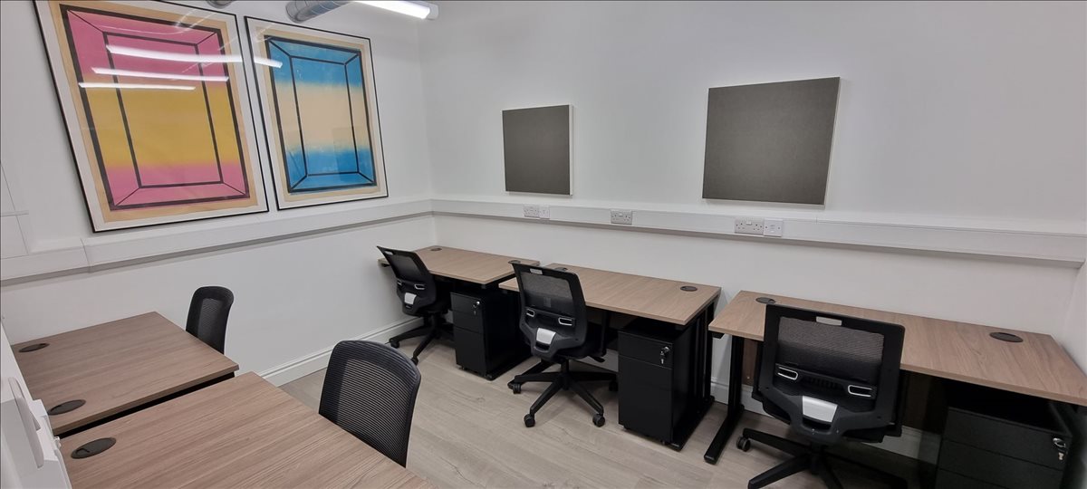 Image of the workspace at 9-15 Elthorne Road, Unit 2c N19 4AJ