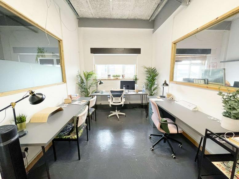 Photo of an office at 90-94, Wallis Road E9 5LN