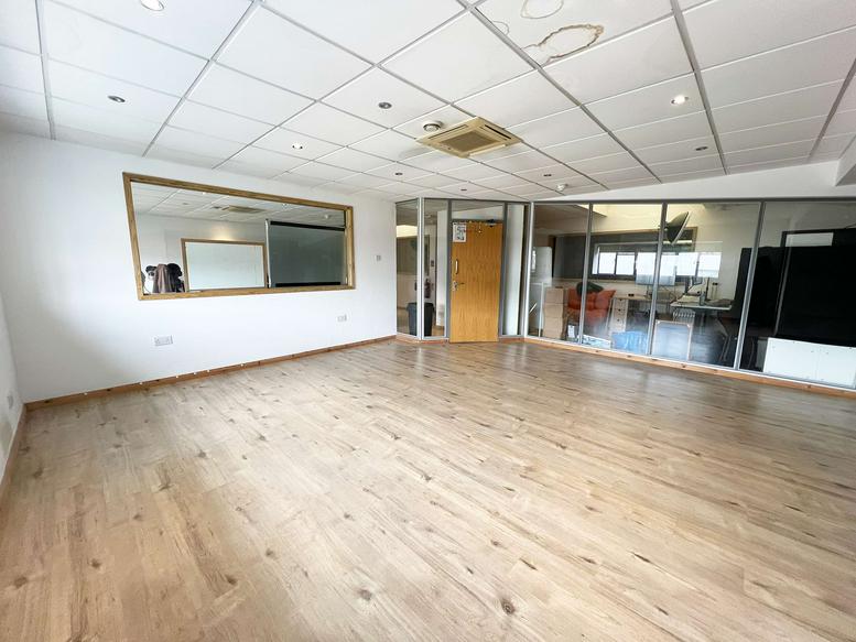 Photo of an office at 90-94, Wallis Road E9 5LN