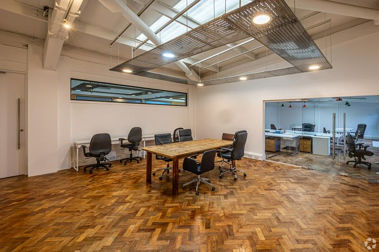 Image of an office at 91 Peterborough Road SW6 3BU
