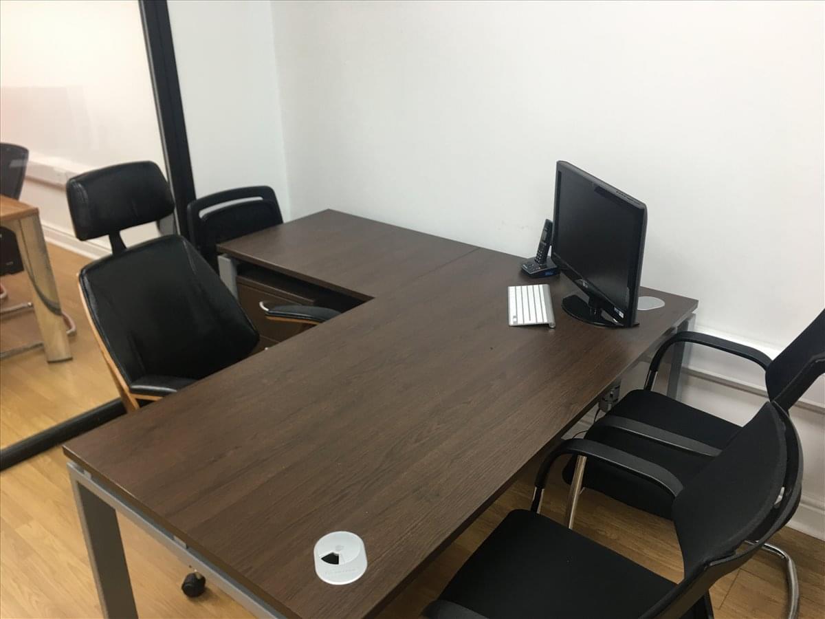 Image of the workspace at 946 Uxbridge Road, Hayes UB4 0RL