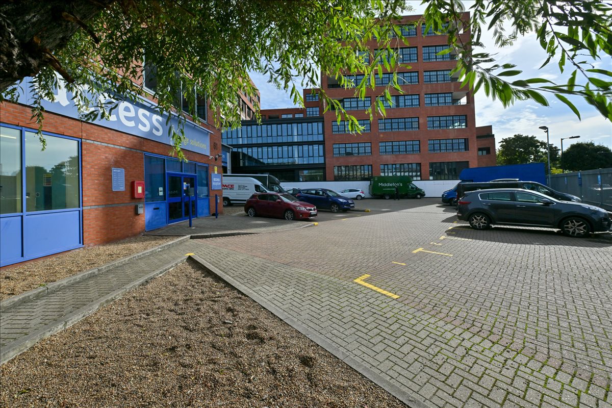 Photo of an office at Access House, 61 Willow Walk, Tower Bridge SE1 5SF