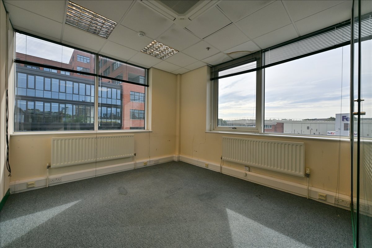 Image of the workspace at Access House, 61 Willow Walk, Tower Bridge SE1 5SF