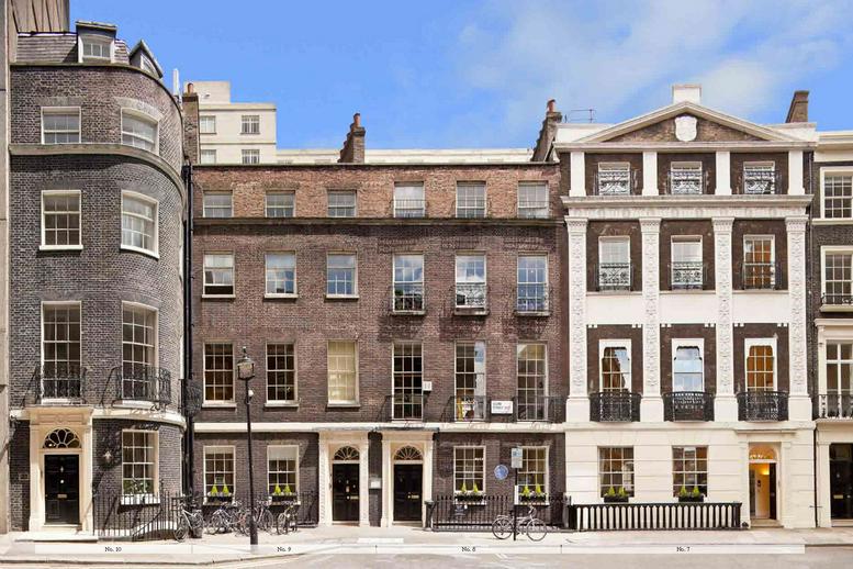 Photo of an office at Adam House, 7-10 Adam Street WC2N 6AA