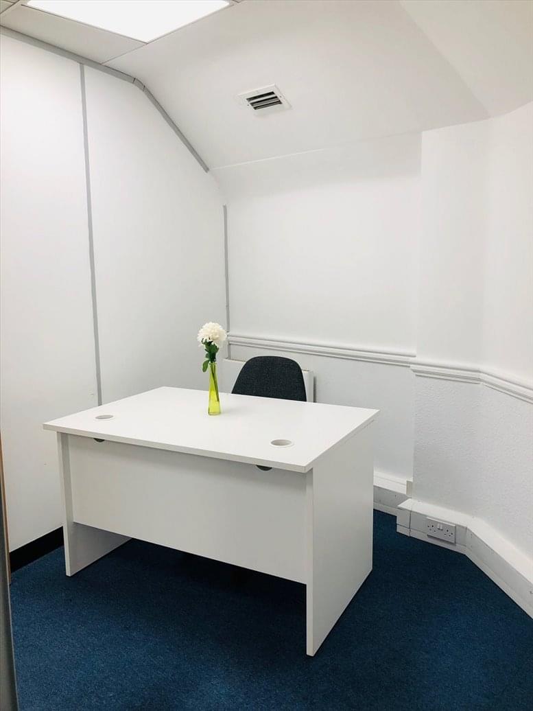 Image of the workspace at Adelphi Court, 1-3 East Street KT17 1BB