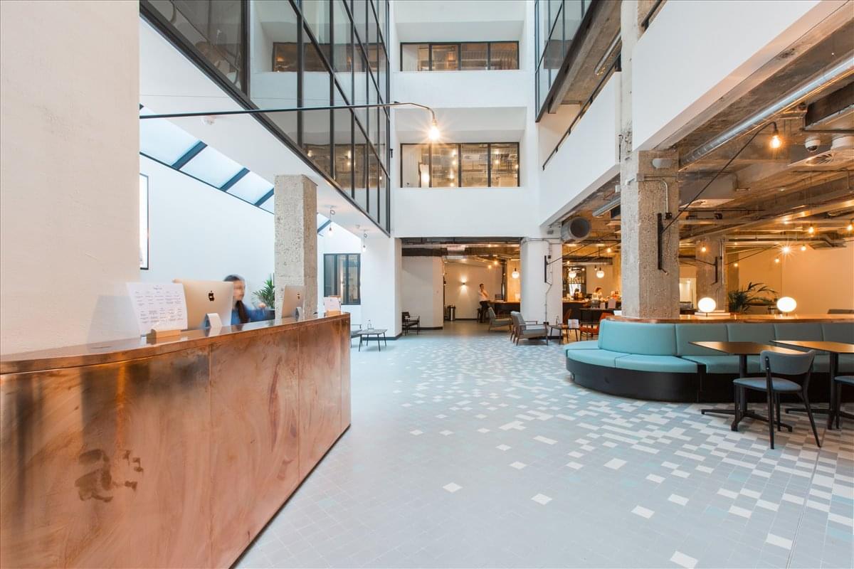 Facilities furnishings & layout of the office for rent at Albert House, 256-260 Old Street EC1V 9DD