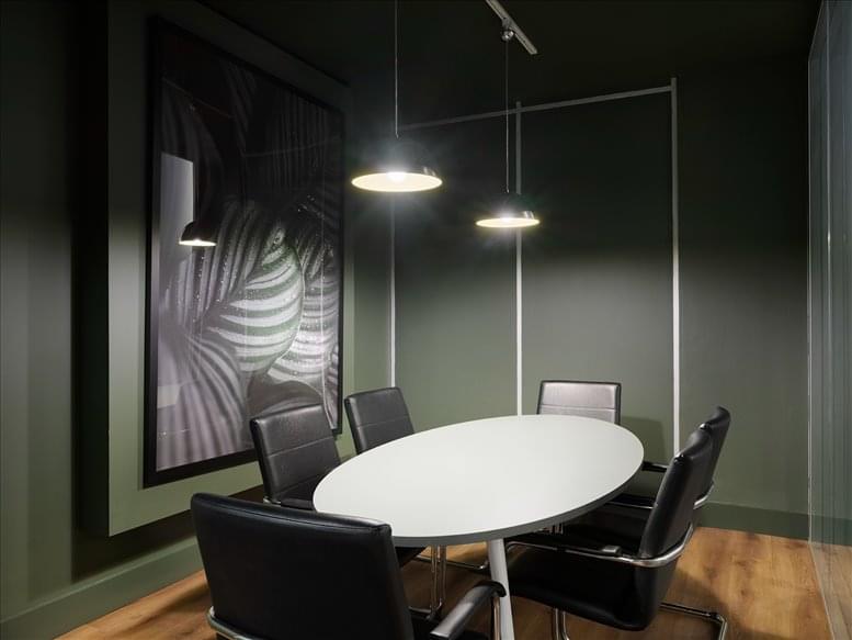 Image of the workspace at Bastille Court, 1-2 Paris Garden SE1 8ND