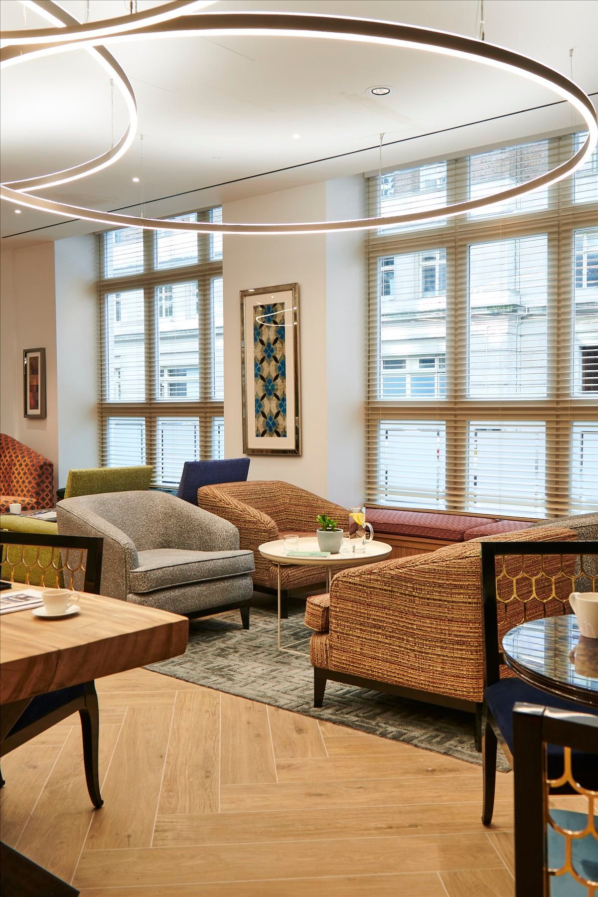 Image of an office at Beaumont Business Centres, 44 Southampton Buildings, Holborn WC2A 1AP