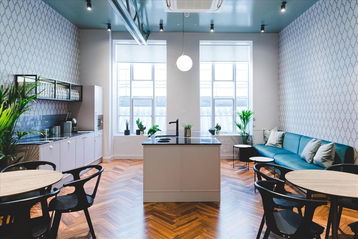 Facilities furnishings & layout of the office for rent at Belle House @ 1 Hudsons Place, Platform 1 Victoria Mainline Station SW1V 1JT
