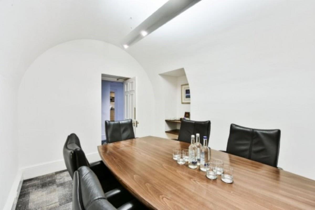 Bessborough House, 17 Cavendish Square, Marylebone Private & Serviced Offices in Cavendish Square