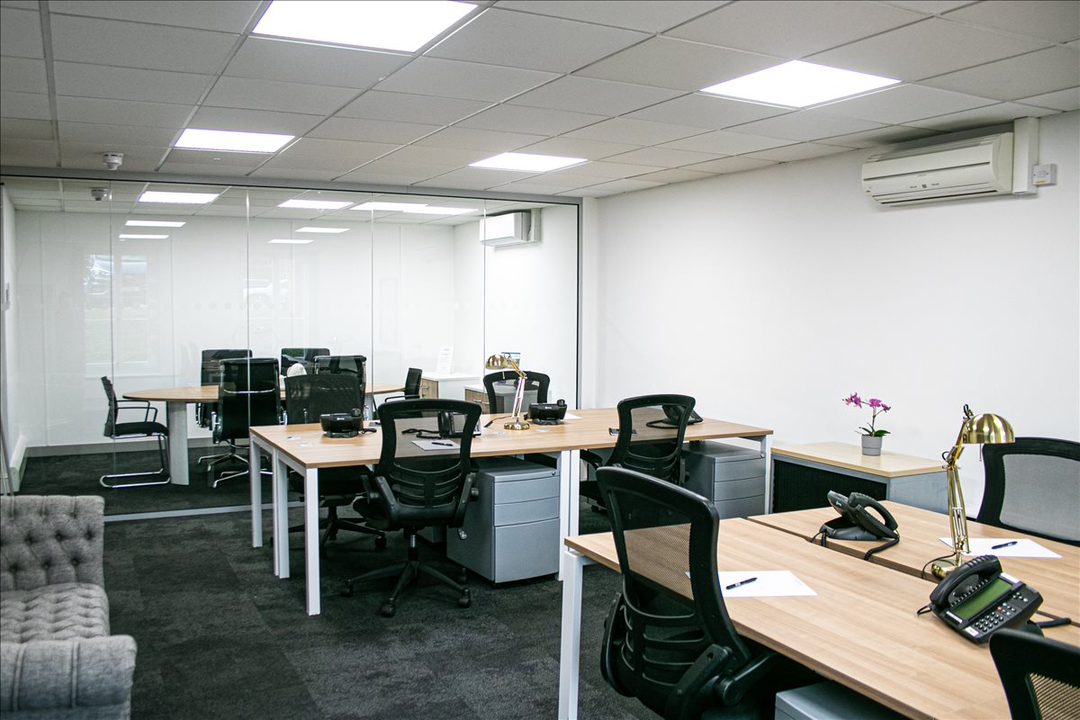 Image of the workspace at Boston House Business Centre, 69-75 Boston Manor Road, West London TW8 9JJ