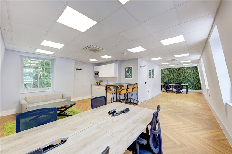 Image of the workspace at Carlyle House, 235-237 Vauxhall Bridge Road SW1V 1EJ