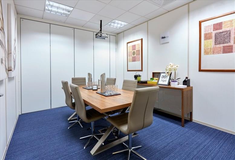 Image of the workspace at Catalyst House, 720 Centennial Court, Centennial Park, Elstree WD6 3SY