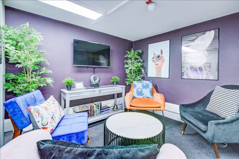 Image of the workspace at Censeo House, 6 St Peters Street AL1 3LF