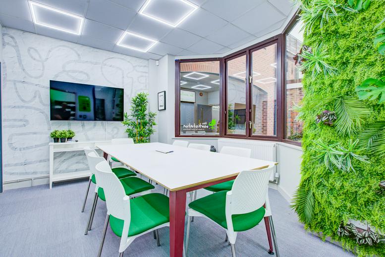 Photo of an office at Claridge Court, Lower Kings Road HP4 2AF