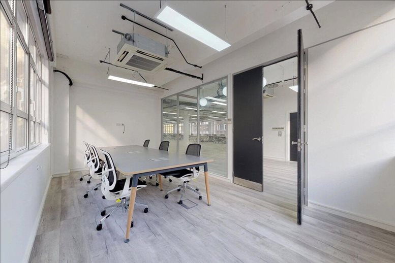Photo of an office at Classic House, 180 Old Street EC1V 9BP