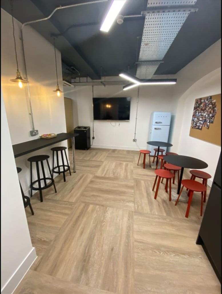 Image of an office at Clerks Court, 18-20 Farringdon Lane, Farringdon EC1R 3AU