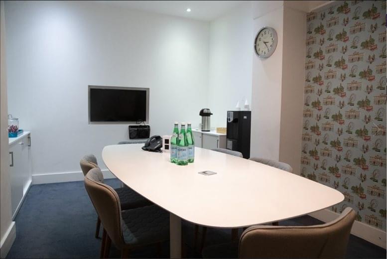Photo of an office at Coppergate House, 16 Brune Street, Spitalfields E1 7NF