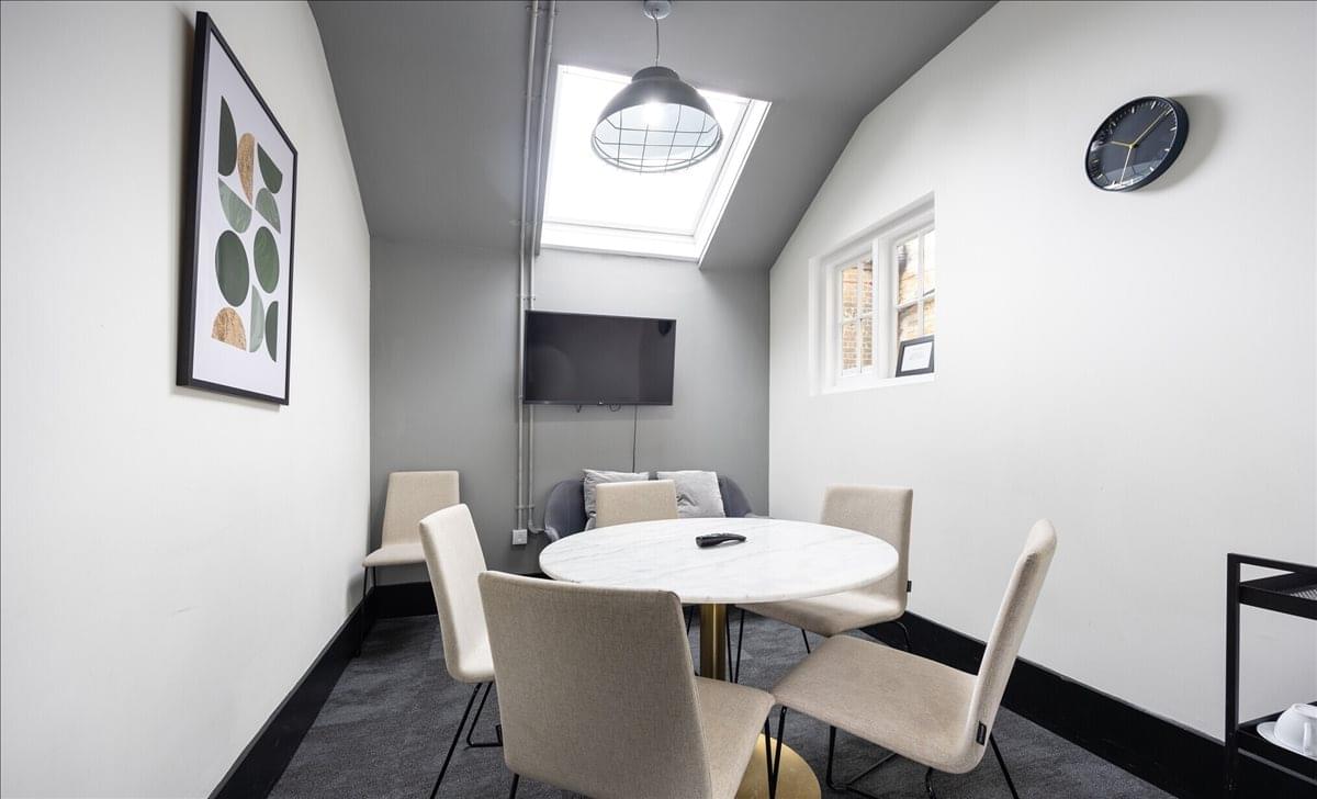 Image of the workspace at Dartford Magistrates Court, Highfield Lane DA1 2JW