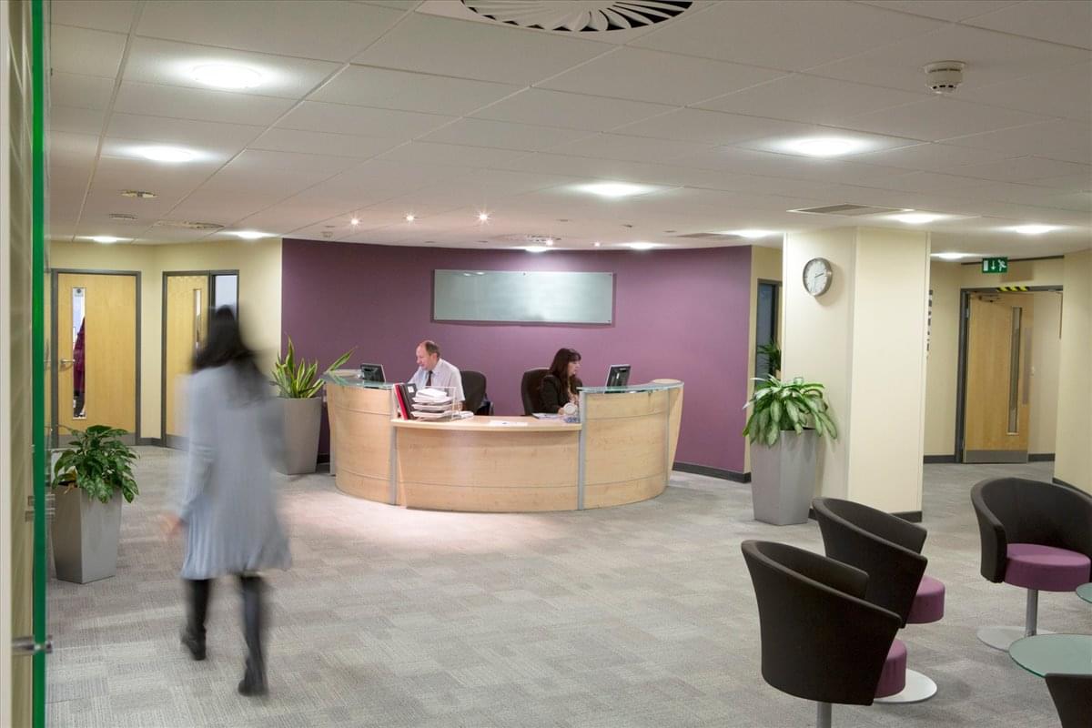 Facilities furnishings & layout of the office for rent at Davis House, 69-77 High Street, Croydon CR0 1QQ