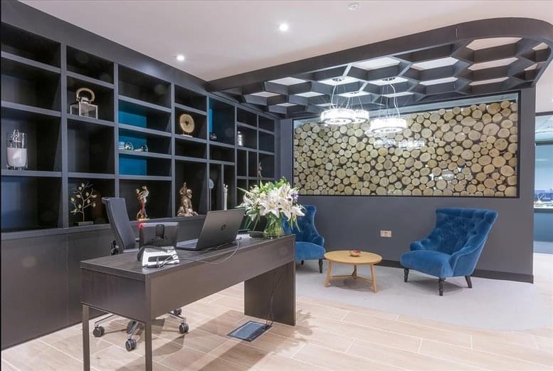 Photo of an office at Dawson House, 5 Jewry Street, City Of London EC3N 2EX