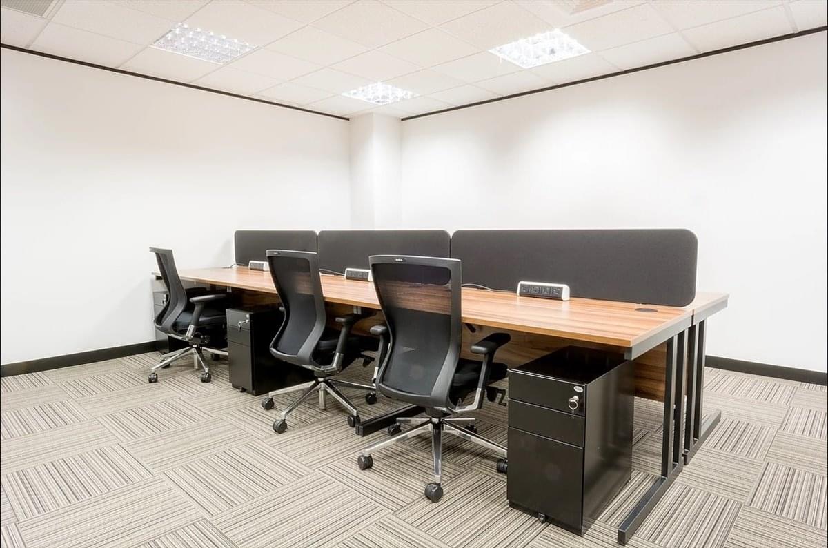 Photo of an office at Dawson House, 5 Jewry Street, City Of London EC3N 2EX