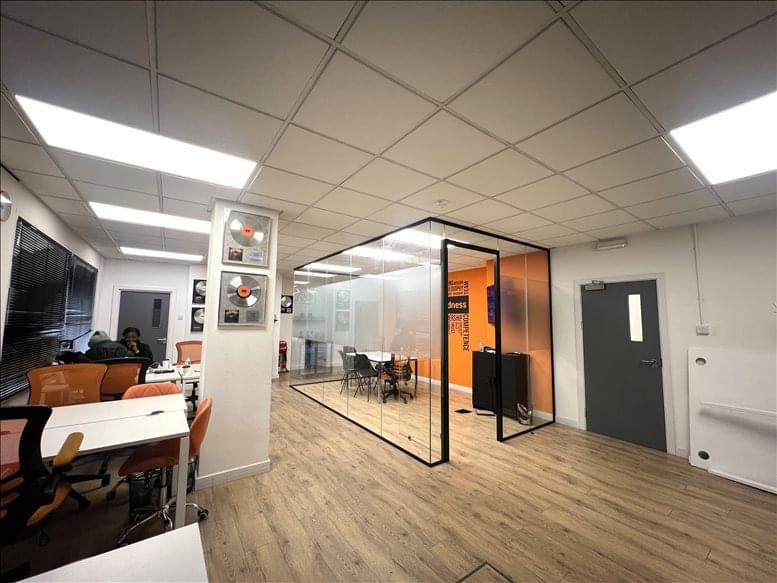 Photo of an office at Development House, 56-64 Leonard Street EC2A 4LT