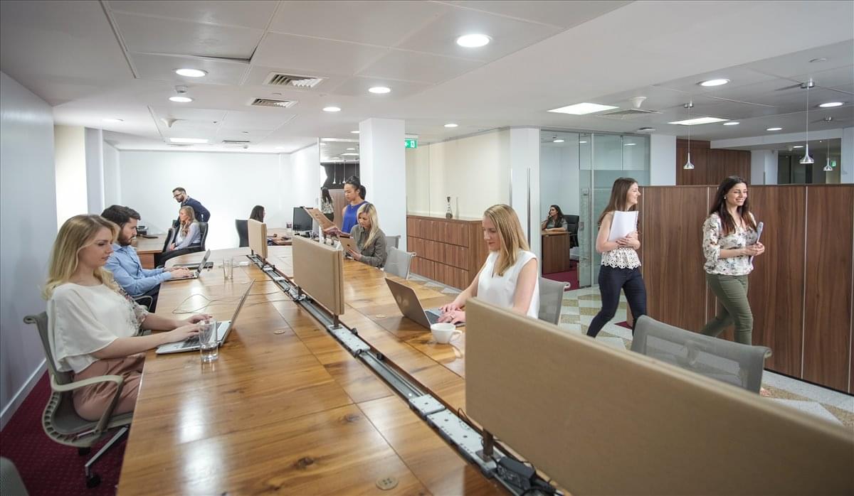 Image of the workspace at Devonshire House, One Mayfair Place W1J 8AJ