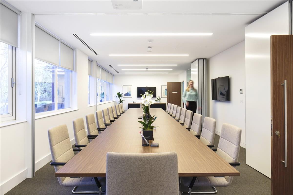 Facilities furnishings & layout of the office for rent at Dixcart House, Addlestone Road, Bourne Business Park KT15 2LE