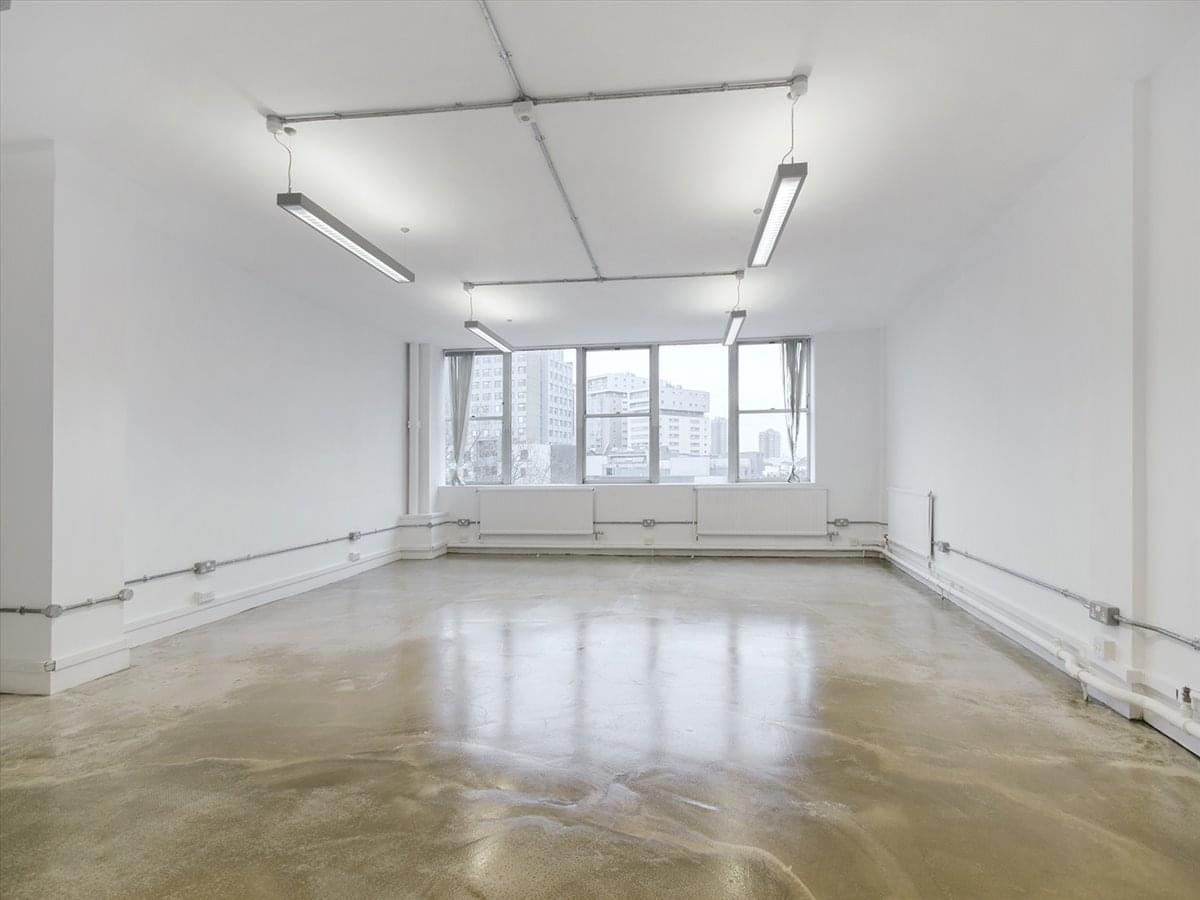 Photo of the workspace available at E1 Studios, 7 Whitechapel Road, Shadwell E1 1DU