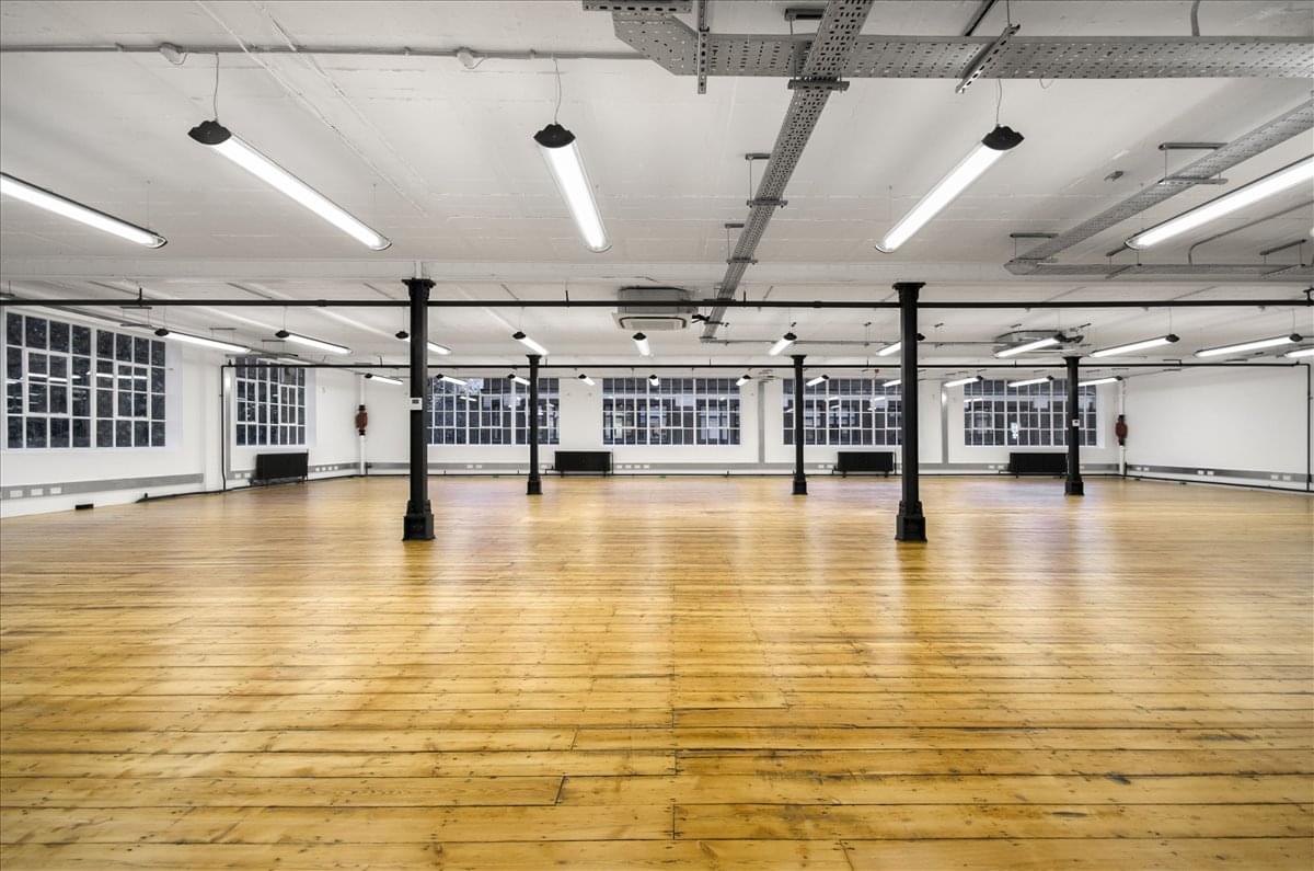 Image of the workspace at Exmouth House, 3-11 Pine Street, Central London EC1R 0JH