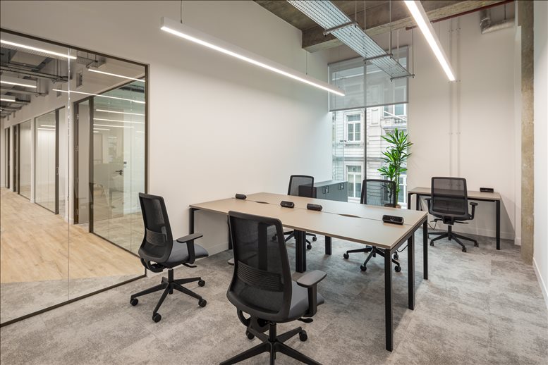 Photo of an office at Fulham Broadway Centre, Fulham Road, Unit 21 SW6 1BW