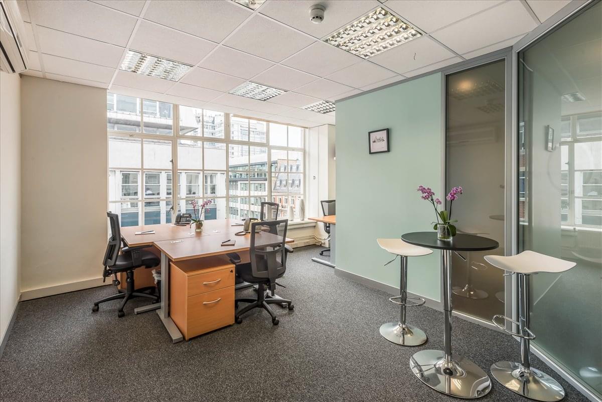 Photo of an office at Gilmoora House, 57-61 Mortimer Street W1W 8HS