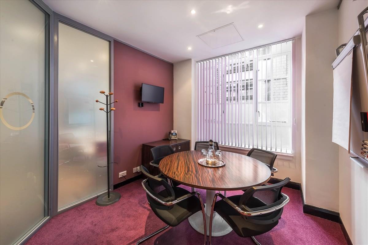 Photo of an office at Gilmoora House, 57-61 Mortimer Street W1W 8HS