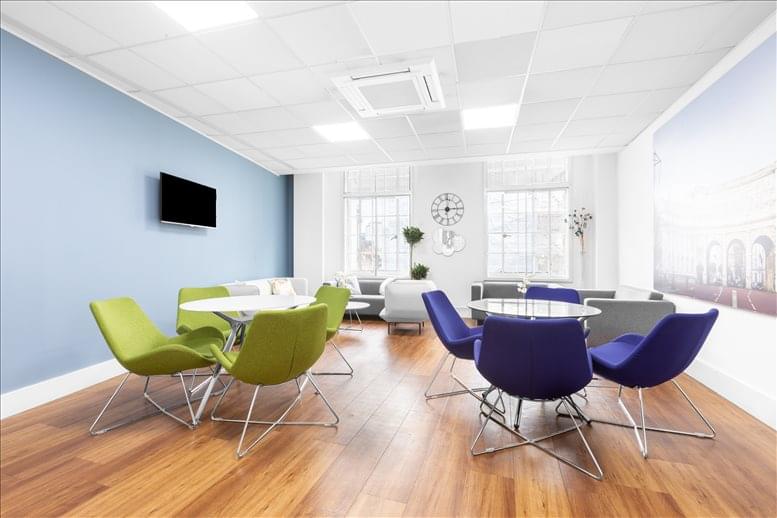 Image of the workspace at Golden Cross House, 8 Duncannon Street WC2N 4JF