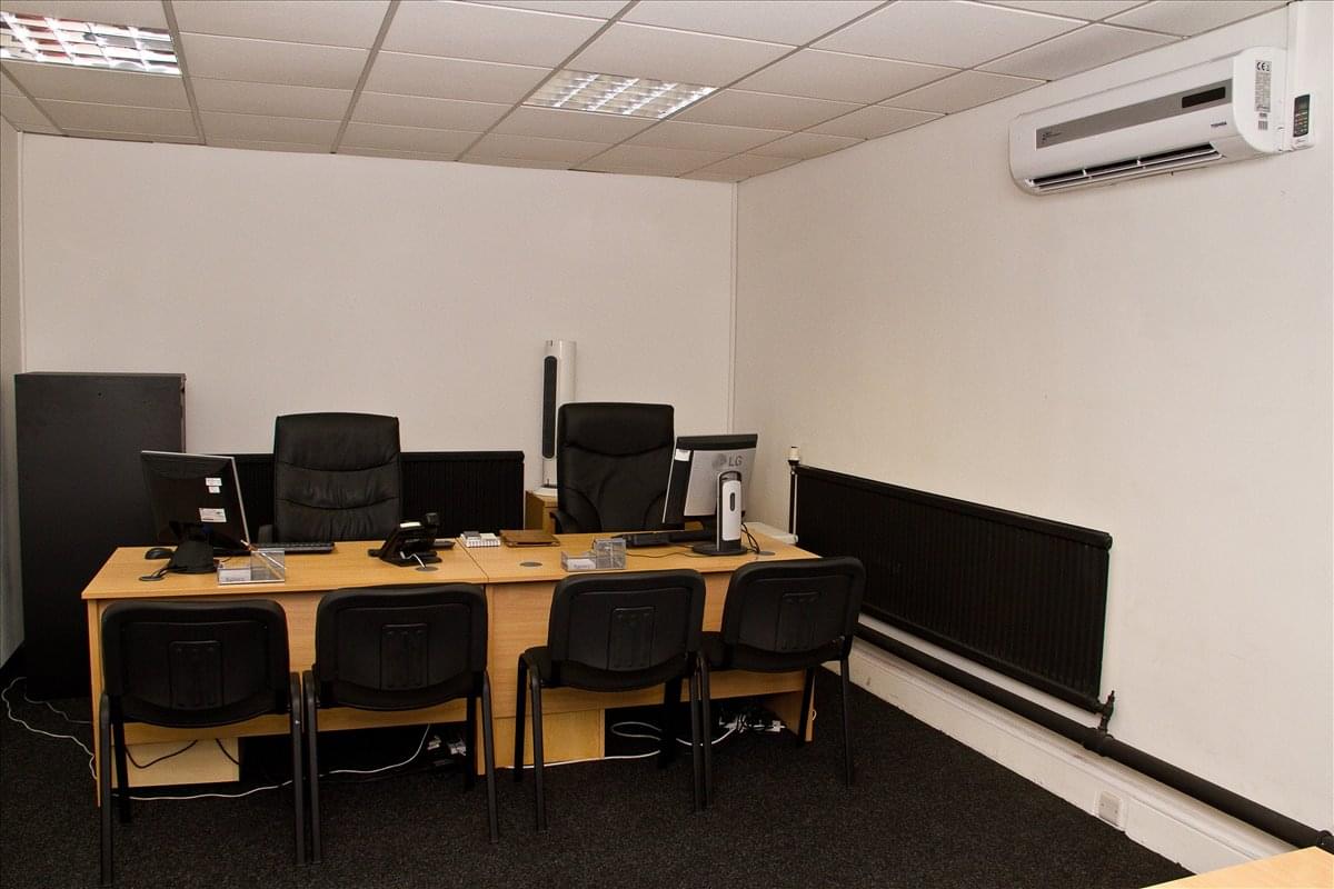 Image of the workspace at Heron House, 2 Heigham Road, East Ham E6 2JG