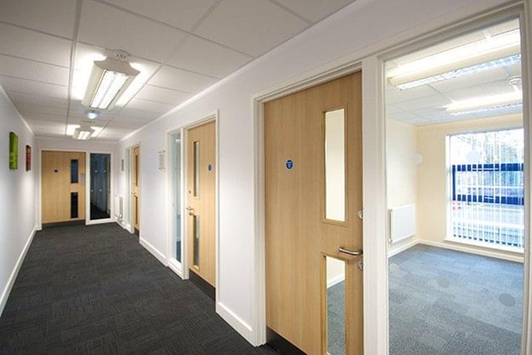 Facilities furnishings & layout of the office for rent at Ingate Place, Battersea SW8 3NS