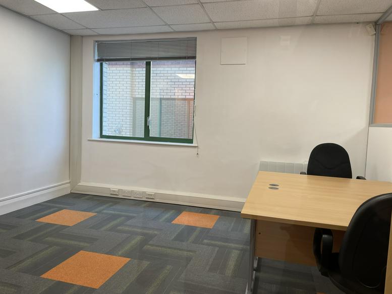 Photo of an office at Laser Quay, Culpeper Close ME2 4HU