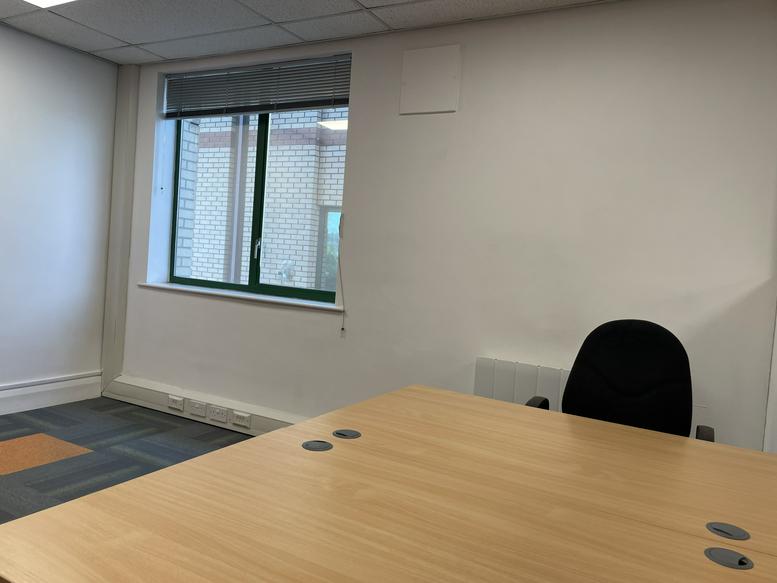 Photo of an office at Laser Quay, Culpeper Close ME2 4HU