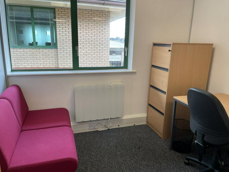 Photo of an office at Laser Quay, Culpeper Close ME2 4HU