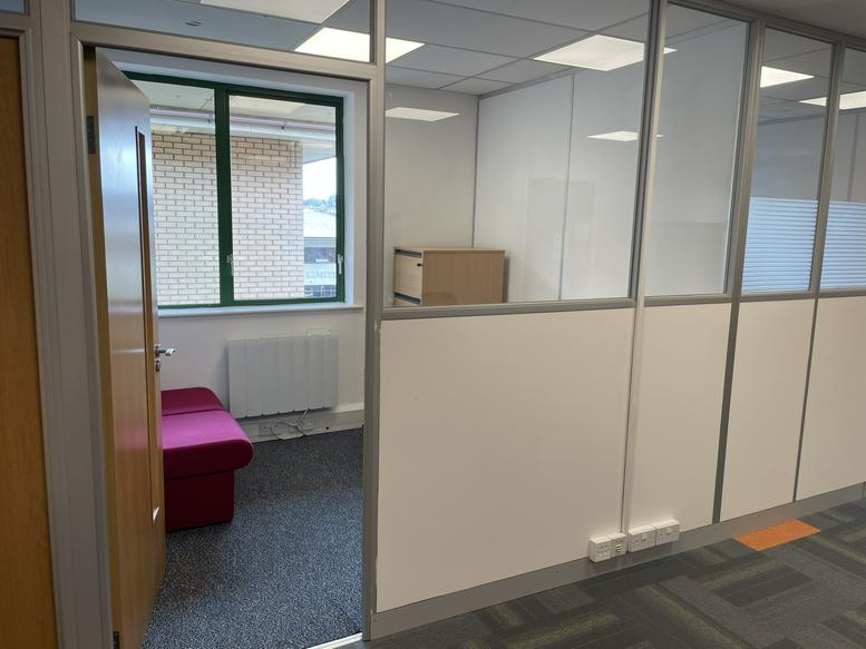 Photo of an office at Laser Quay, Culpeper Close ME2 4HU
